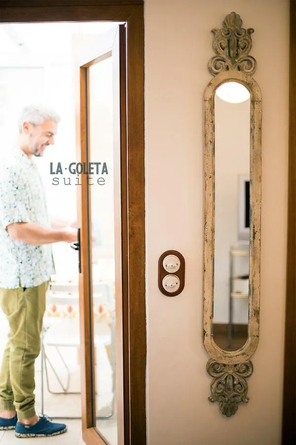 La Goleta Suite Малага Апартаменты