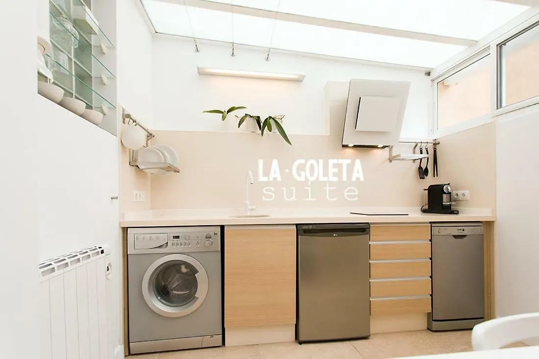 La Goleta Suite Малага Апартаменты